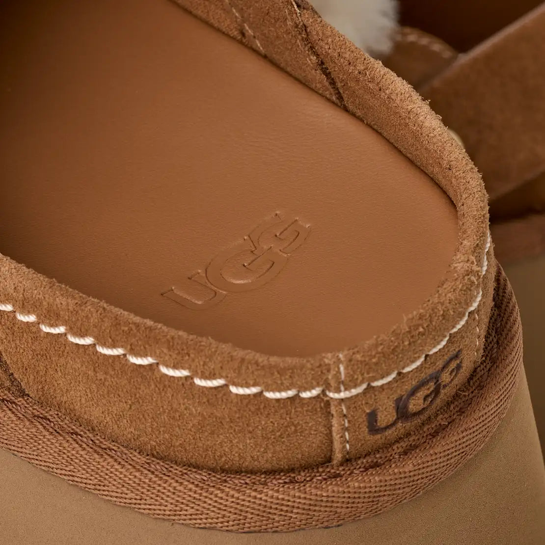 UGG Zuecos Esmee