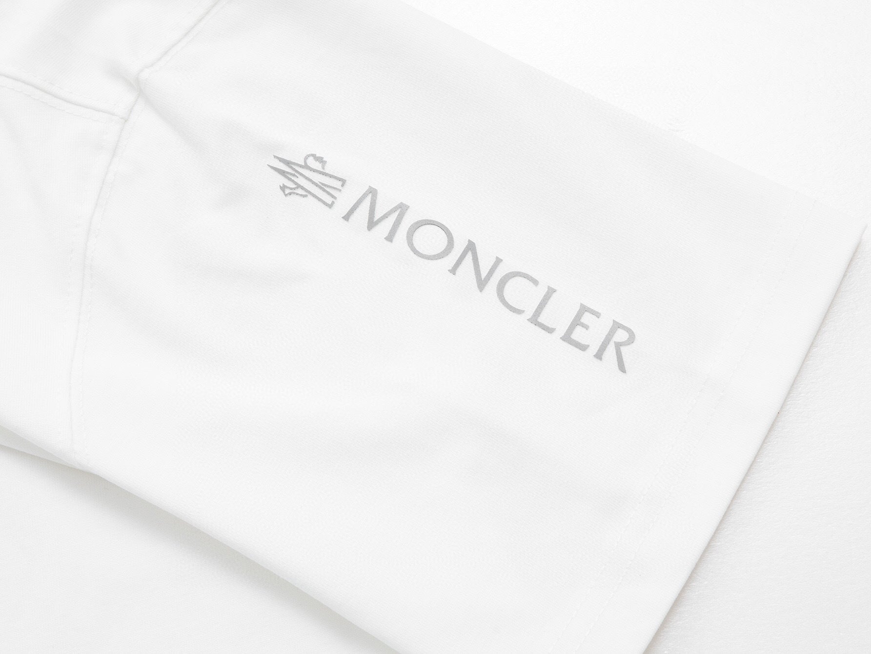 Moncler Enfant camiseta con parche Logo